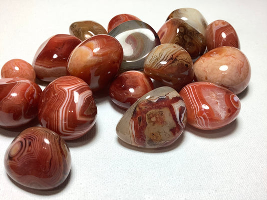 2023 Natural Sardonyx Palm Stone Wholesale Price