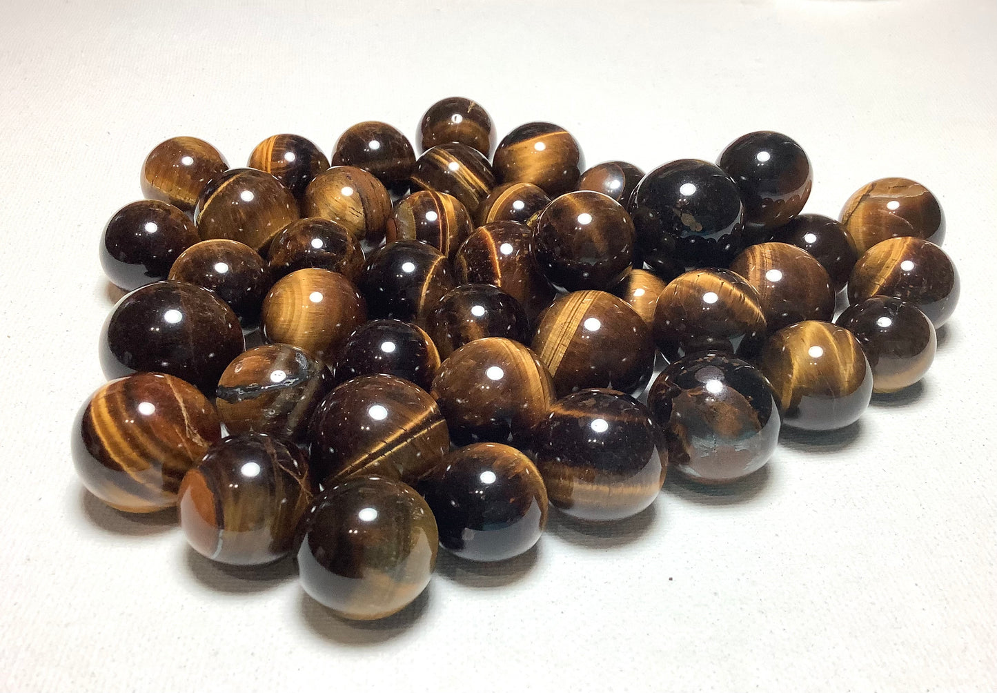2023 Natural Tiger Eye Sphere 20-25mm Wholesale Price