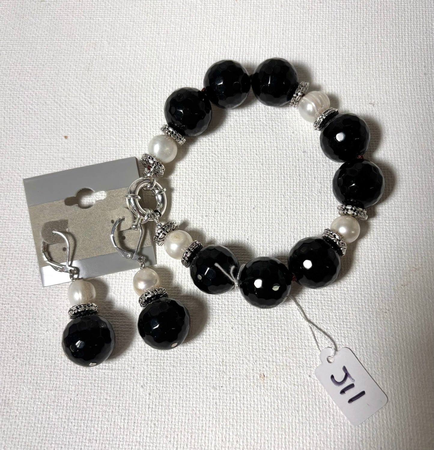 2025 04-29 Handmade Jewelry Onyx Pearl