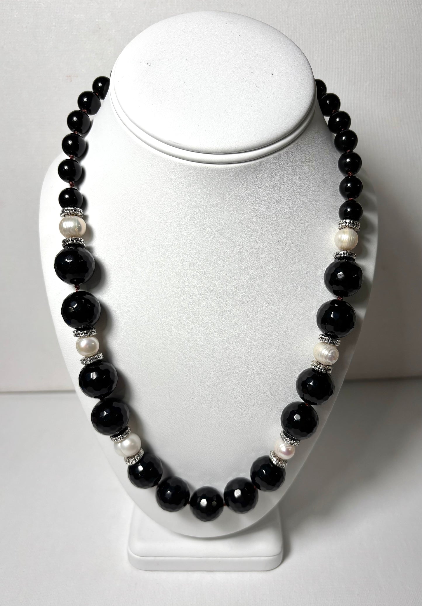 2025 04-29 Handmade Jewelry Onyx Pearl