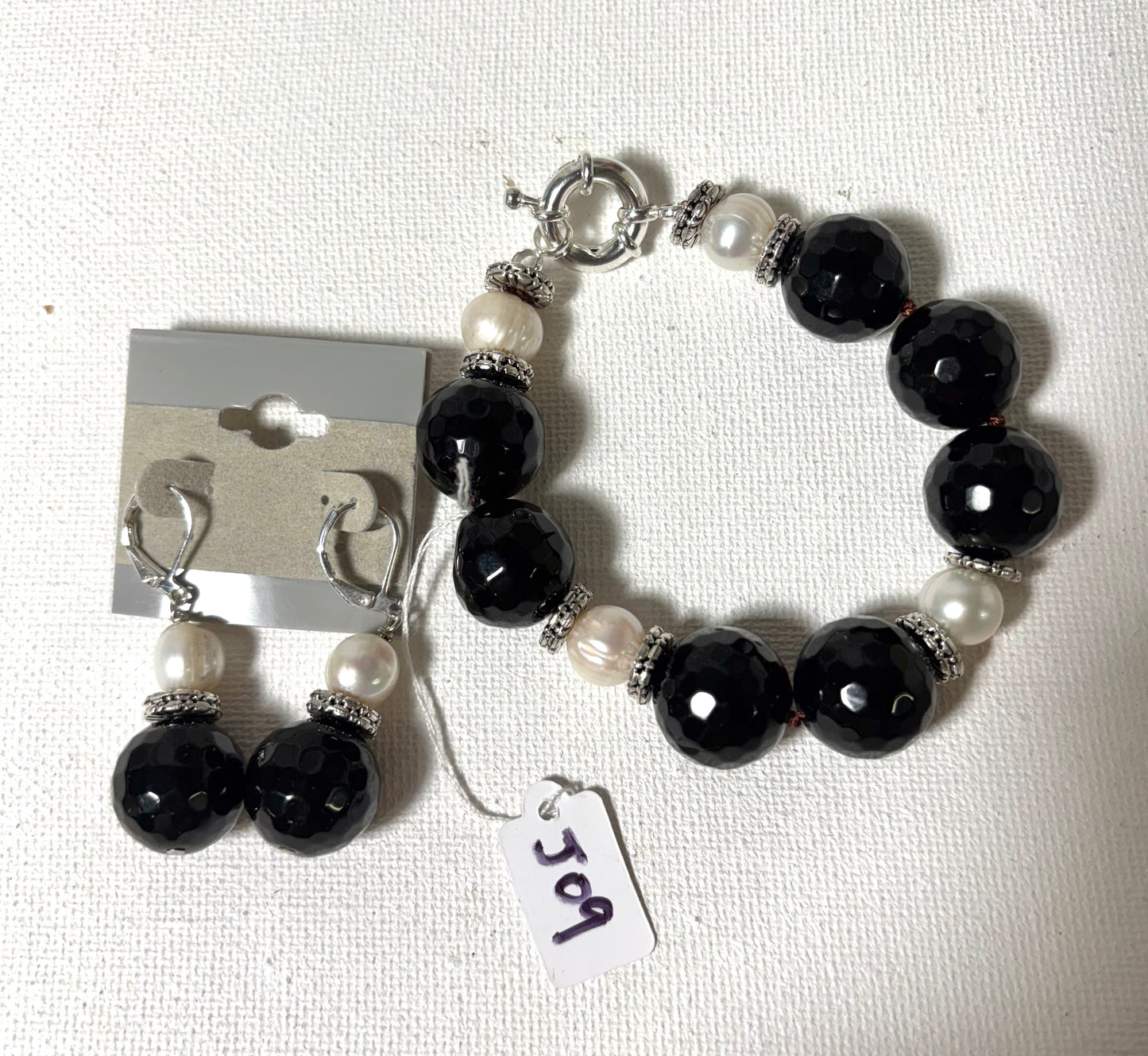 2025 04-29 Handmade Jewelry Onyx Pearl