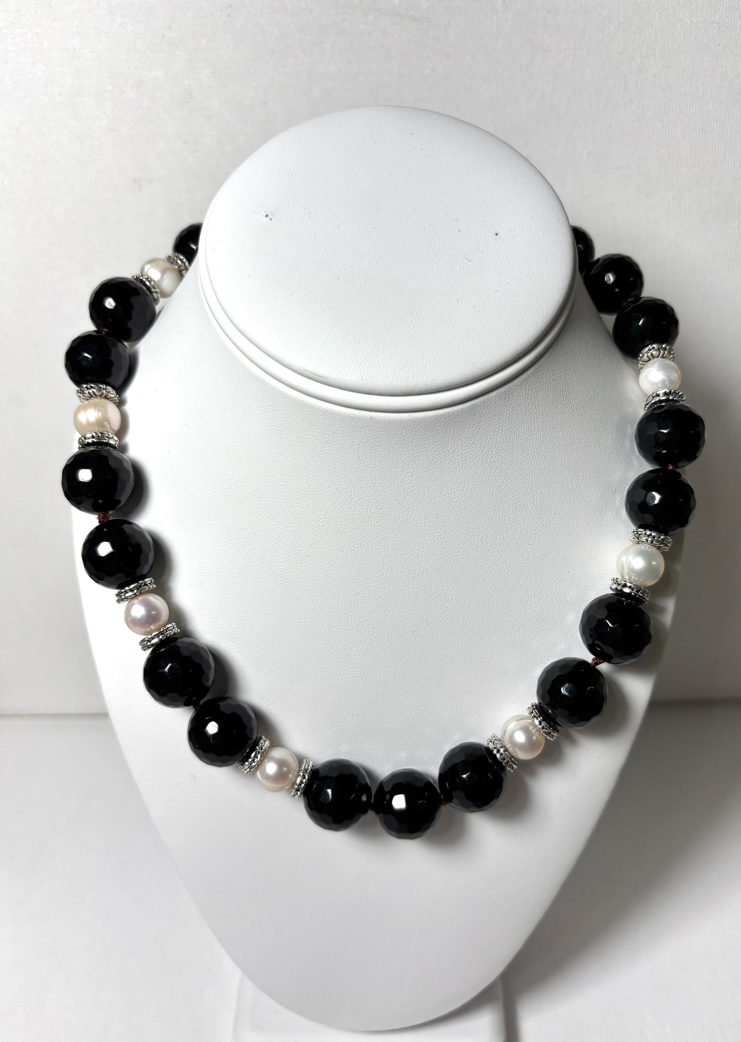 2025 04-29 Handmade Jewelry Onyx Pearl