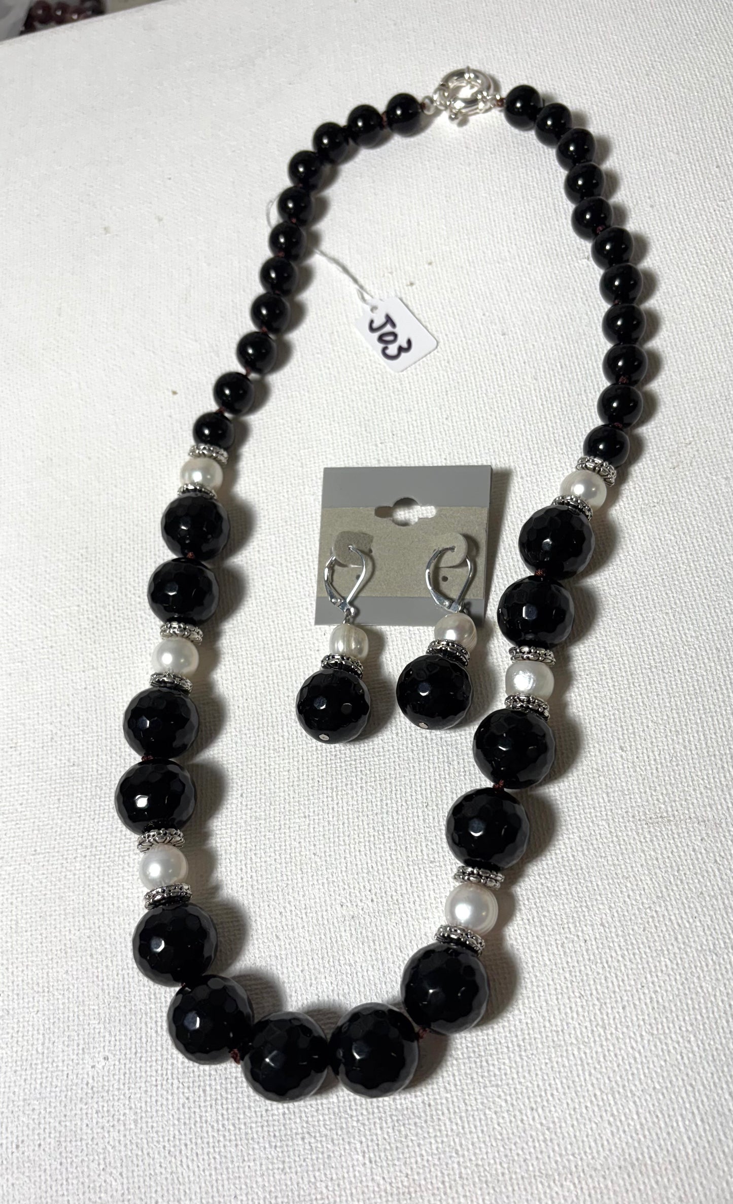 2025 04-29 Handmade Jewelry Onyx Pearl