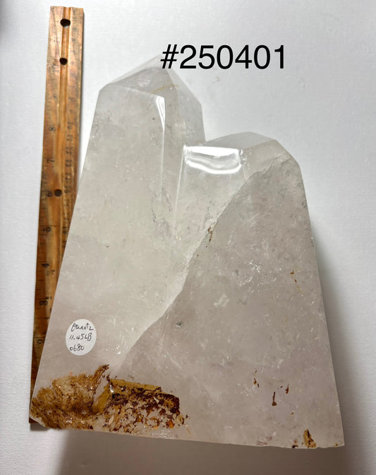 2025 04-24 Natural Double Tower Quartz 11.45LB #250401