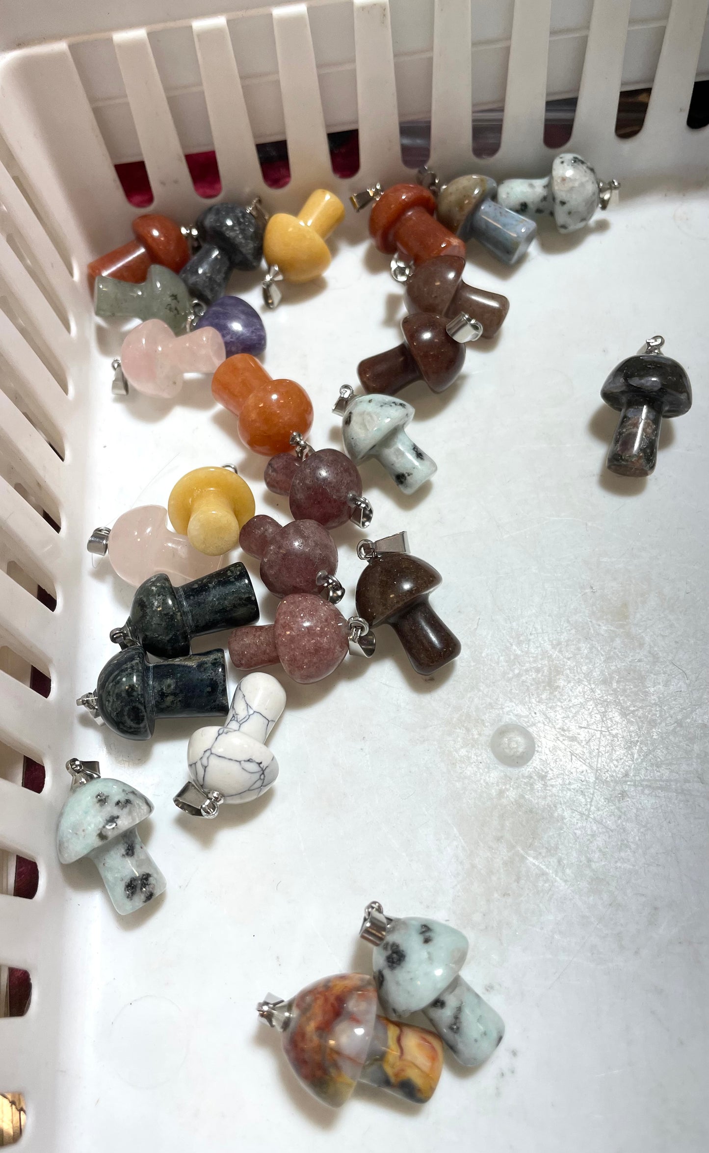 2023 Mini Mushroom Pendant Mix Stone 2cm