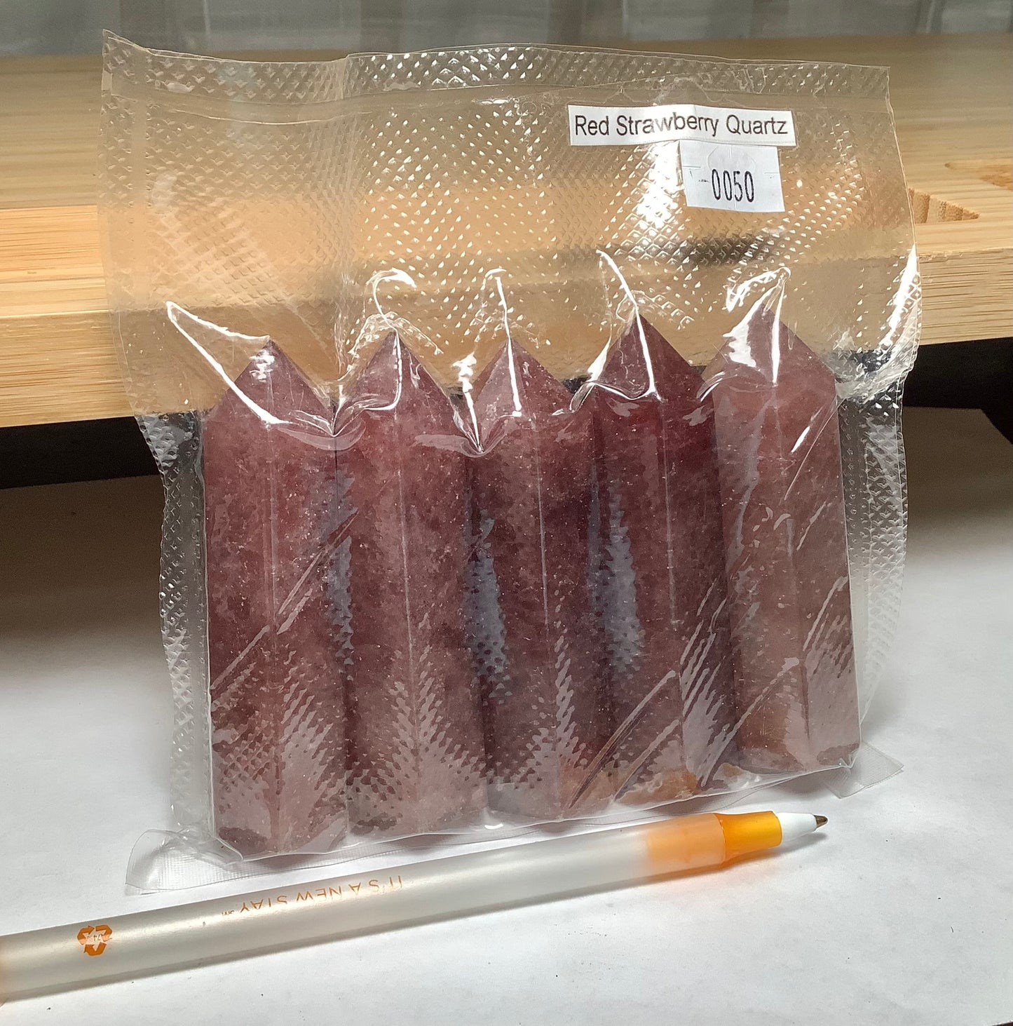 2023 Natural Red Strawberry Quartz Points Tower wholesale price