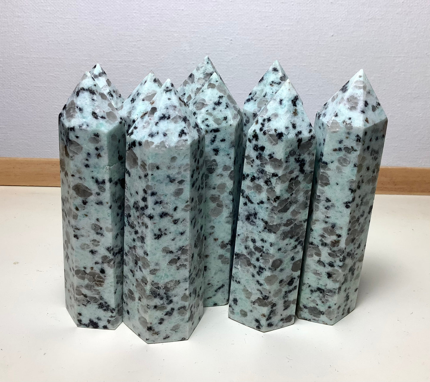 Natural Kiwi Jasper Point Tower Obelisk Healing wholesale price